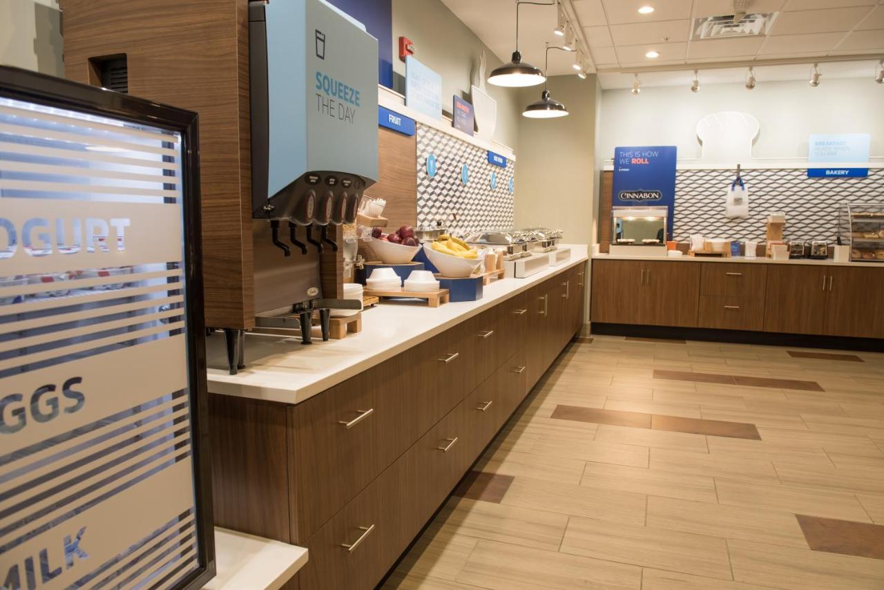 Holiday Inn Express & Suites - Dayton Southwest By Ihg Экстерьер фото