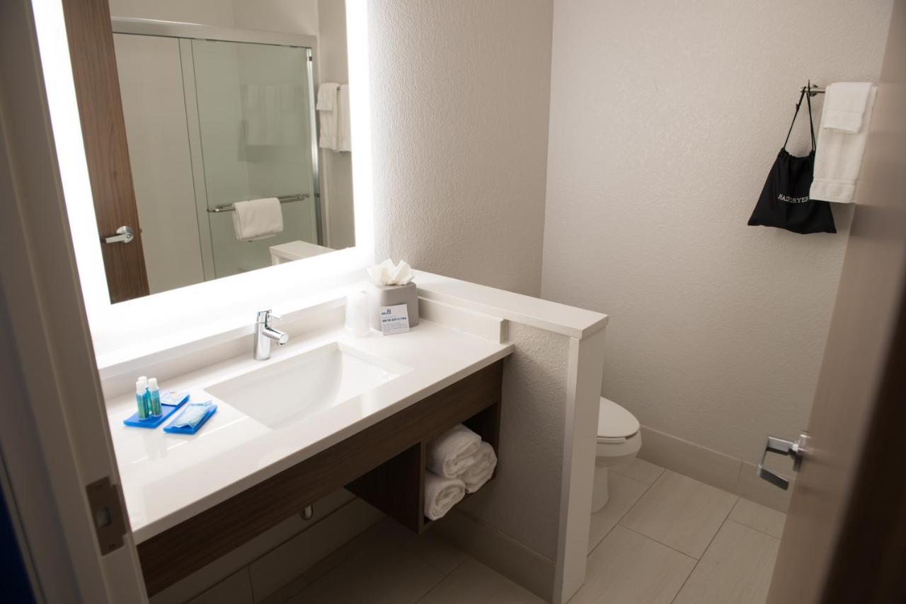 Holiday Inn Express & Suites - Dayton Southwest By Ihg Экстерьер фото