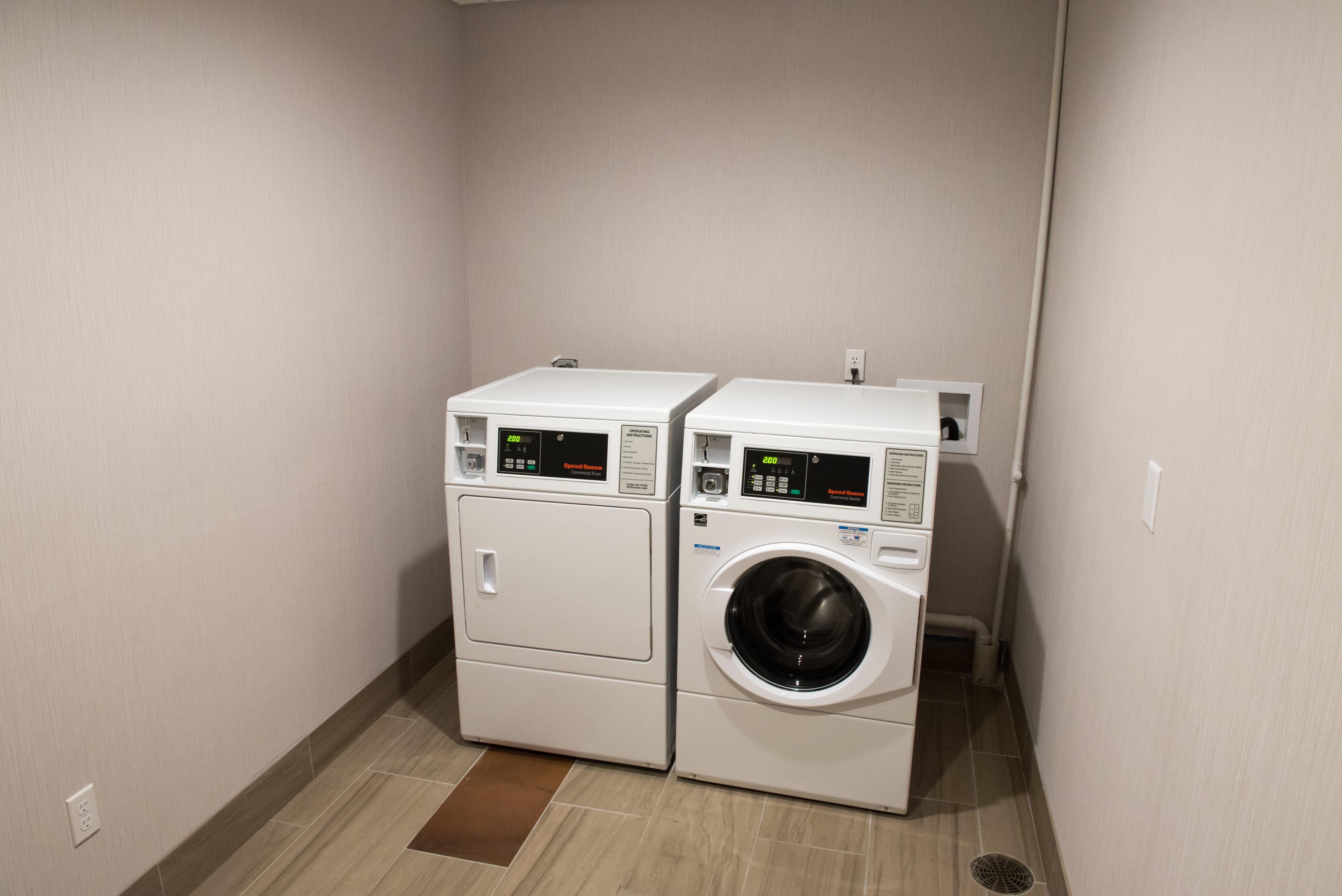 Holiday Inn Express & Suites - Dayton Southwest By Ihg Экстерьер фото